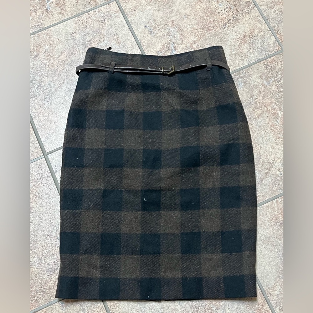 Amanda & Chelsea Black and Brown Plaid size 0 Pencil Skirt with brown belt